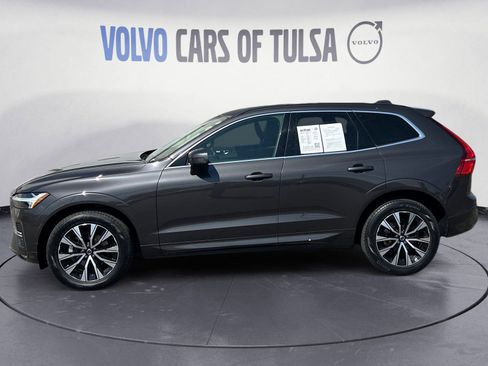 Used 2023 Volvo XC60 B5 Core w/ Climate Package FWD image 2