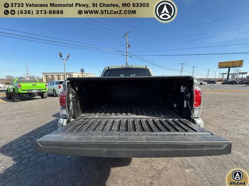 Used 2021 Toyota Tacoma TRD Pro AWD/4WD image 12