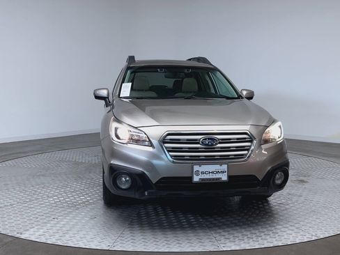 Used 2015 Subaru Outback 2.5i Premium image 3