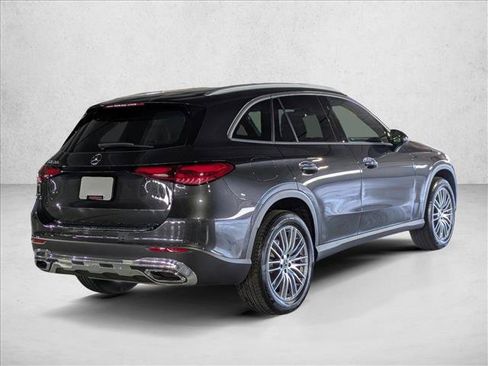 Certified 2026 Mercedes-Benz GLC 300 image 5