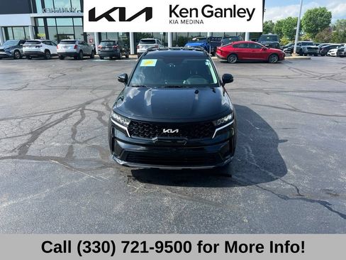 Certified 2023 Kia Sorento S FWD image 5