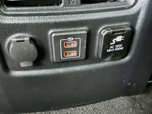 Used 2024 Nissan Titan PRO-4X w/ Pro-4x Convenience Package AWD/4WD image 27