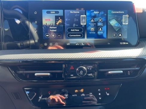 New 2026 Nissan Kicks SR w/ Cold Weather Package image 18