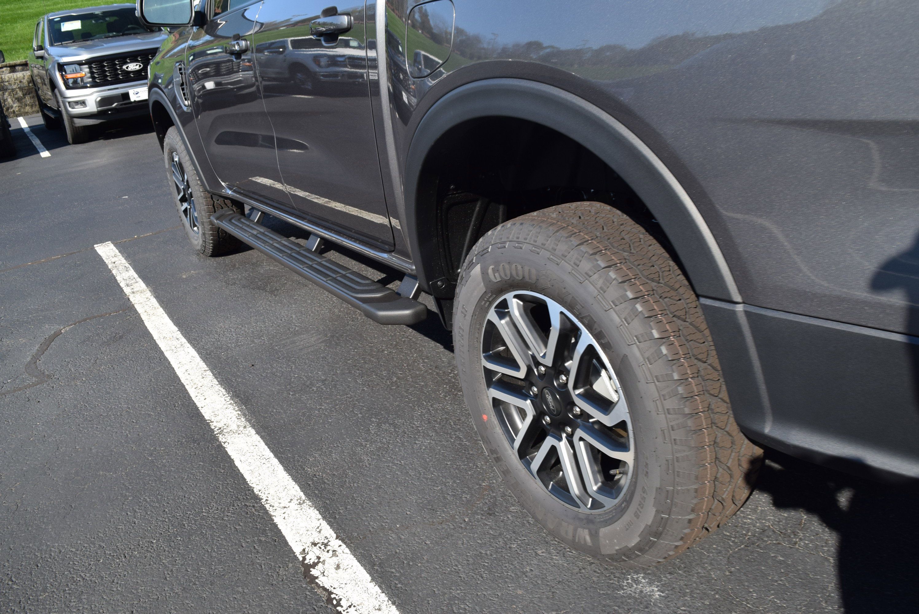 Used 2025 Ford Ranger Lariat AWD/4WD image 4