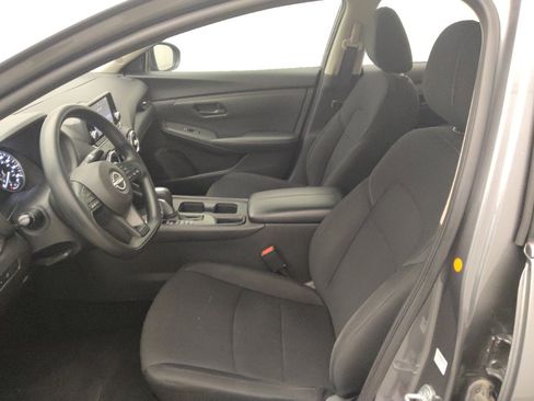 Used 2024 Nissan Sentra S FWD image 17