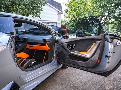 Used 2024 Lamborghini Huracan Tecnica RWD image 27