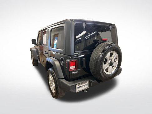 Used 2022 Jeep Wrangler Unlimited Sport AWD/4WD image 2