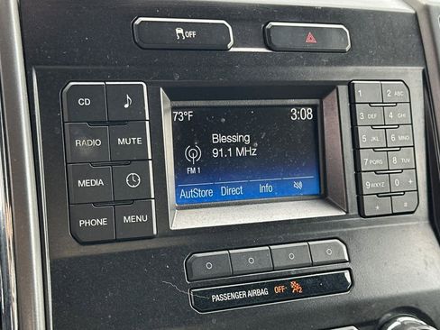 Used 2015 Ford F150 XLT RWD image 17