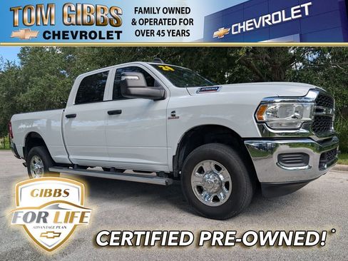 Used 2024 RAM 2500 Tradesman w/ Chrome Appearance Group AWD/4WD image 1