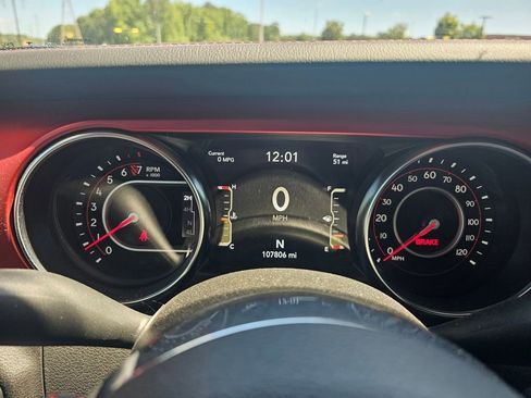 Used 2021 Jeep Wrangler Unlimited Rubicon AWD/4WD image 22
