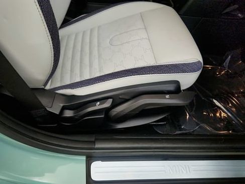 Used 2026 MINI Cooper S FWD image 37