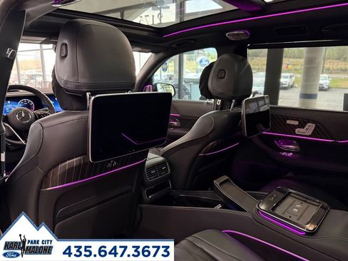 Used 2025 Mercedes-Benz Maybach GLS 600 4MATIC image 29