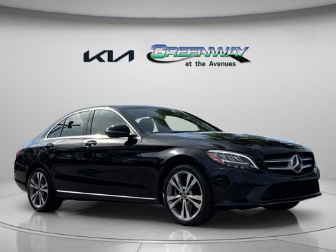 Used 2019 Mercedes-Benz C 300 4MATIC Sedan image 2
