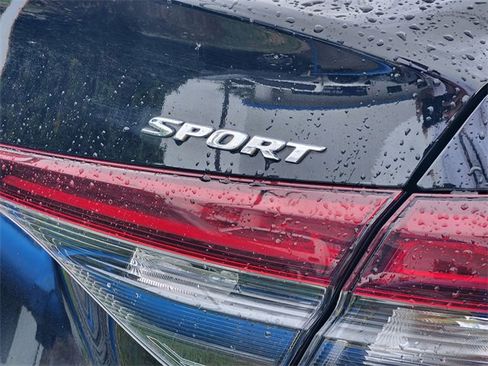 Used 2025 Honda Civic Sport image 9