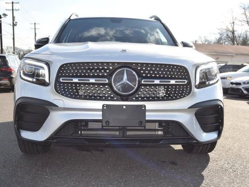 Used 2022 Mercedes-Benz GLB 250 4MATIC w/ AMG Line image 8