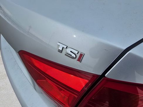 Used 2015 Volkswagen Passat 1.8T Wolfsburg Edition image 11