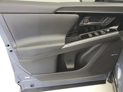 Used 2024 Subaru Solterra Touring w/ Touring Package image 23