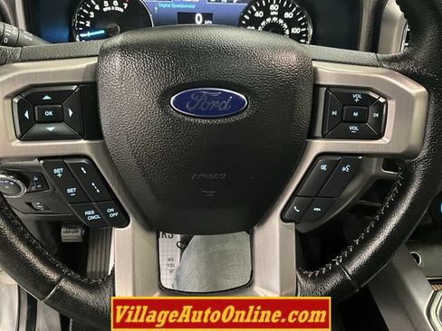 Used 2016 Ford F150 Platinum w/ Equipment Group 701A Luxury AWD/4WD image 15