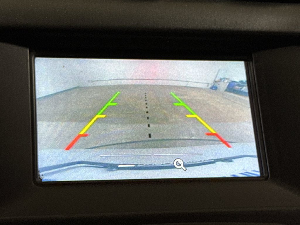Used 2017 Ford Fusion SE FWD image 15
