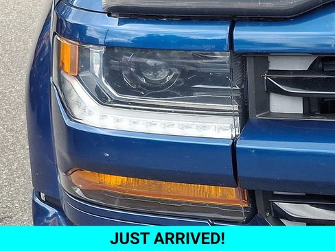 Used 2017 Chevrolet Silverado 1500 LT w/ All Star Edition AWD/4WD image 9