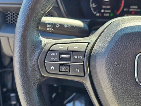Used 2024 Honda CR-V LX image 28