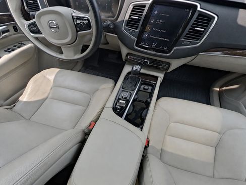 Used 2019 Volvo XC90 T6 Momentum w/ Advanced Package AWD/4WD image 13