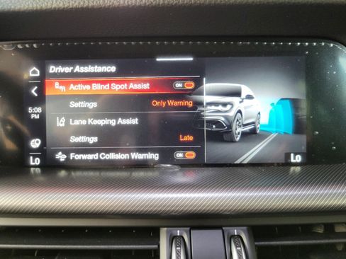 New 2025 Alfa Romeo Stelvio Sprint AWD/4WD image 29