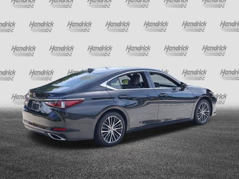 Used 2023 Lexus ES 350 w/ Premium Package FWD image 9