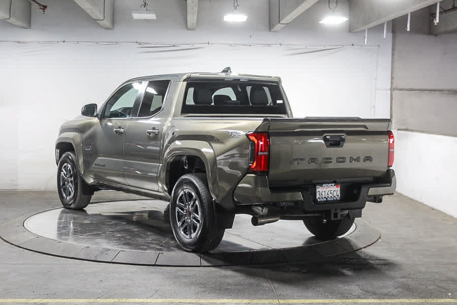 Used 2024 Toyota Tacoma TRD Sport RWD image 5