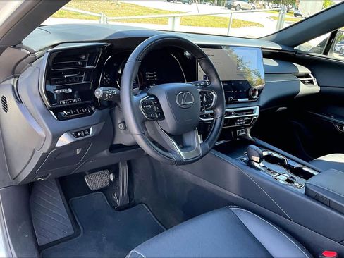 Used 2025 Lexus RX 350 Premium image 18