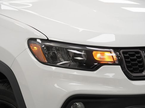 New 2026 Jeep Compass Latitude image 5