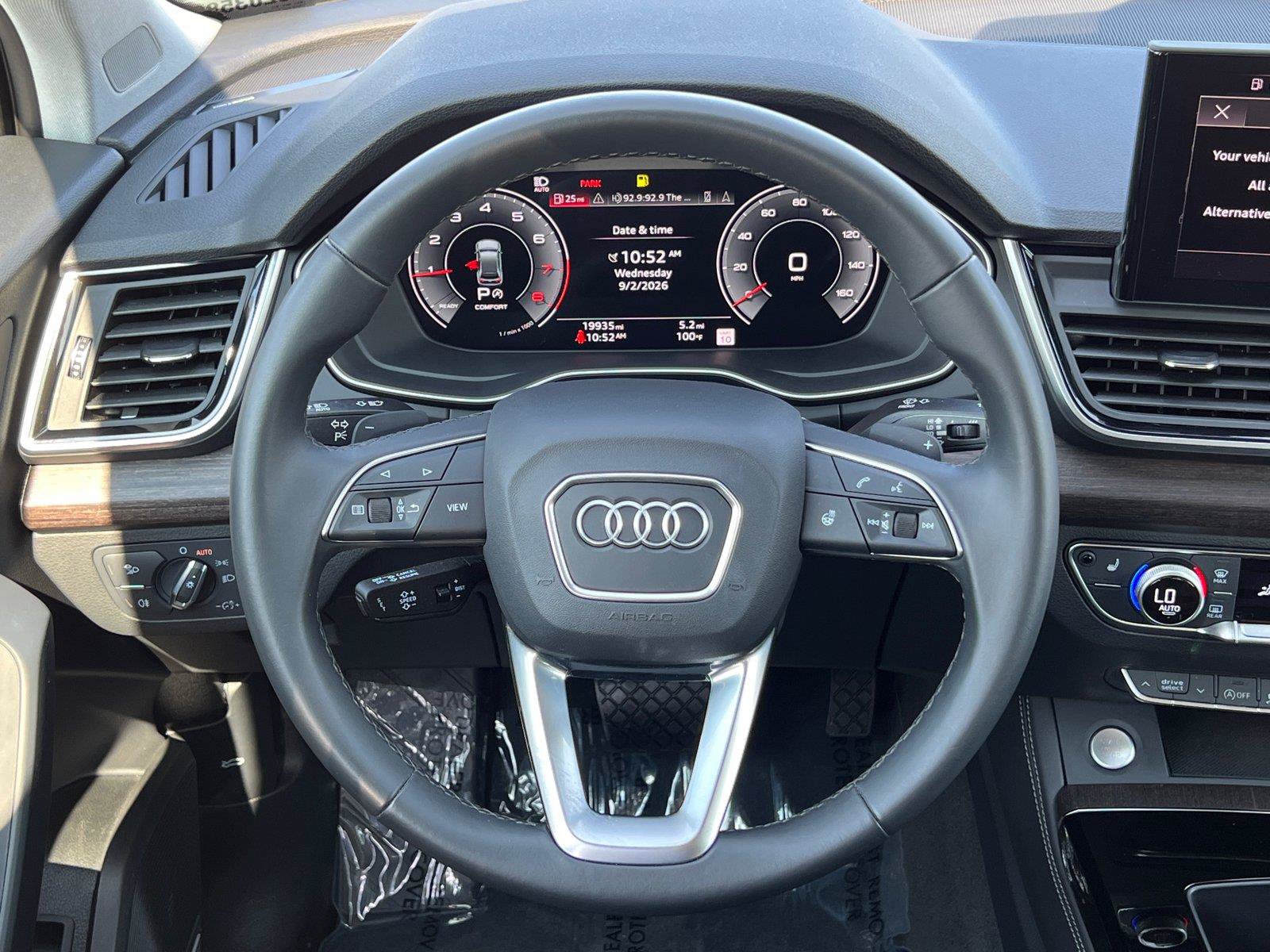 Used 2025 Audi Q5 2.0T Premium Plus w/ Premium Plus Package AWD/4WD image 24