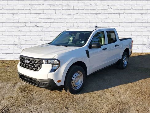 New 2025 Ford Maverick XL w/ Equipment Group 102A image 4