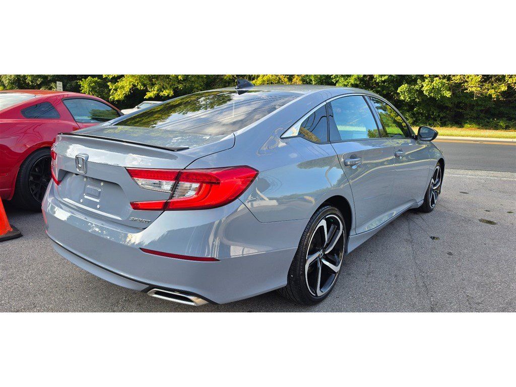 Used 2022 Honda Accord Sport image 6