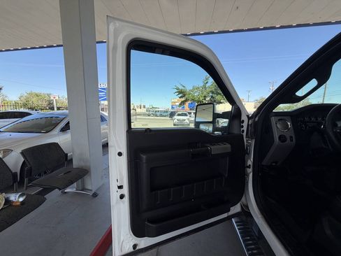 Used 2013 Ford F350 Lariat w/ Lariat Ultimate Pkg AWD/4WD image 8