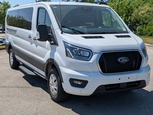 Used 2023 Ford Transit 350 XLT RWD image 7