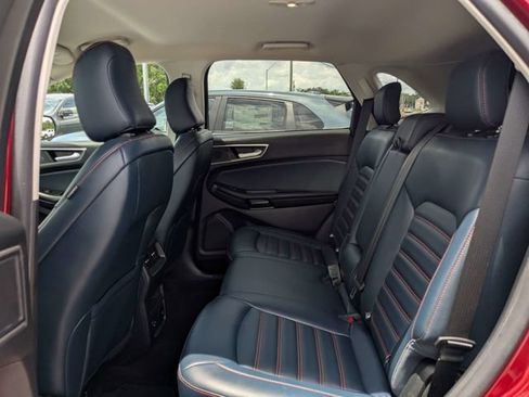 Used 2022 Ford Edge SEL w/ Sport Appearance Package AWD/4WD image 14
