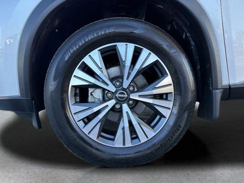 Certified 2023 Nissan Rogue SV image 14