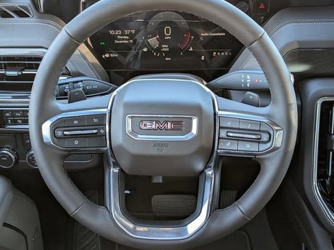 New 2026 GMC Yukon XL Elevation image 10