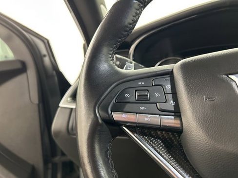 Used 2023 Cadillac XT6 Sport image 9