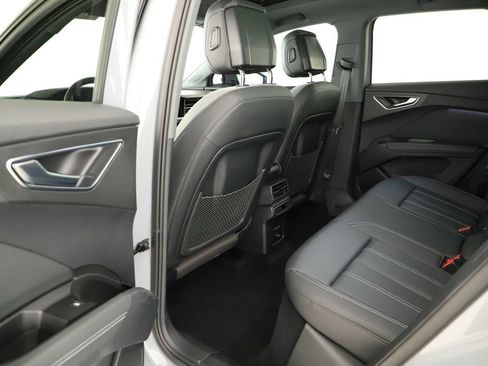 Certified 2024 Audi Q4 e-tron Premium Plus AWD/4WD image 29