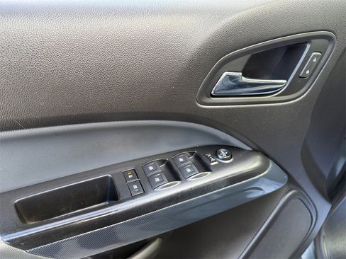 Used 2017 Chevrolet Colorado Z71 image 16