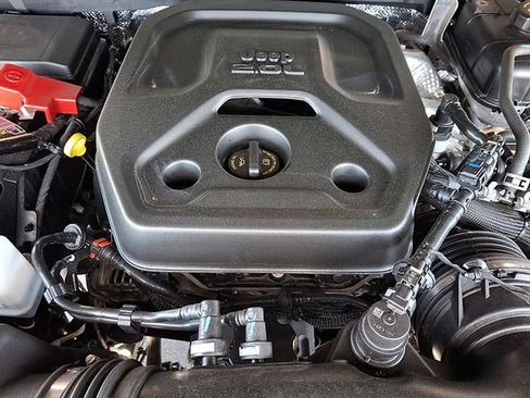 Used 2025 Jeep Wrangler Unlimited Sport AWD/4WD image 28