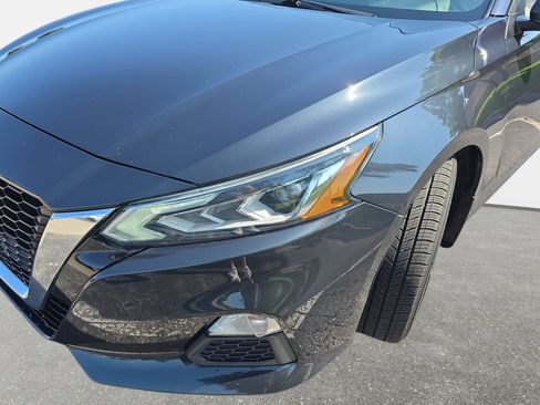 Used 2022 Nissan Altima 2.5 SV w/ SV Premium Package FWD image 29