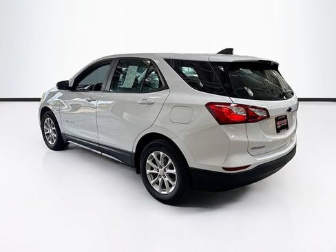 Used 2021 Chevrolet Equinox LS FWD image 8