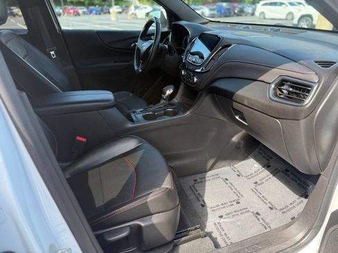 Used 2023 Chevrolet Equinox RS w/ RS Leather Package AWD/4WD image 24