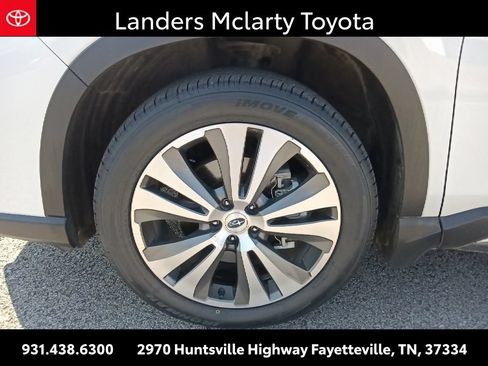Used 2021 Subaru Ascent Limited w/ Technology Package AWD/4WD image 10
