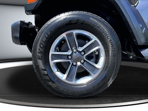 Used 2021 Jeep Wrangler Unlimited Sahara AWD/4WD image 34