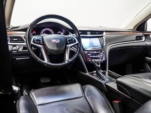 Used 2019 Cadillac XTS Luxury image 5