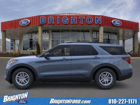 Used 2026 Ford Explorer Active image 2